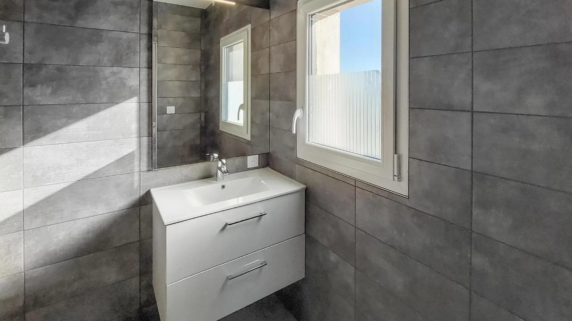 Gorgeous Home In Guisseny With Kitchen Holiday home