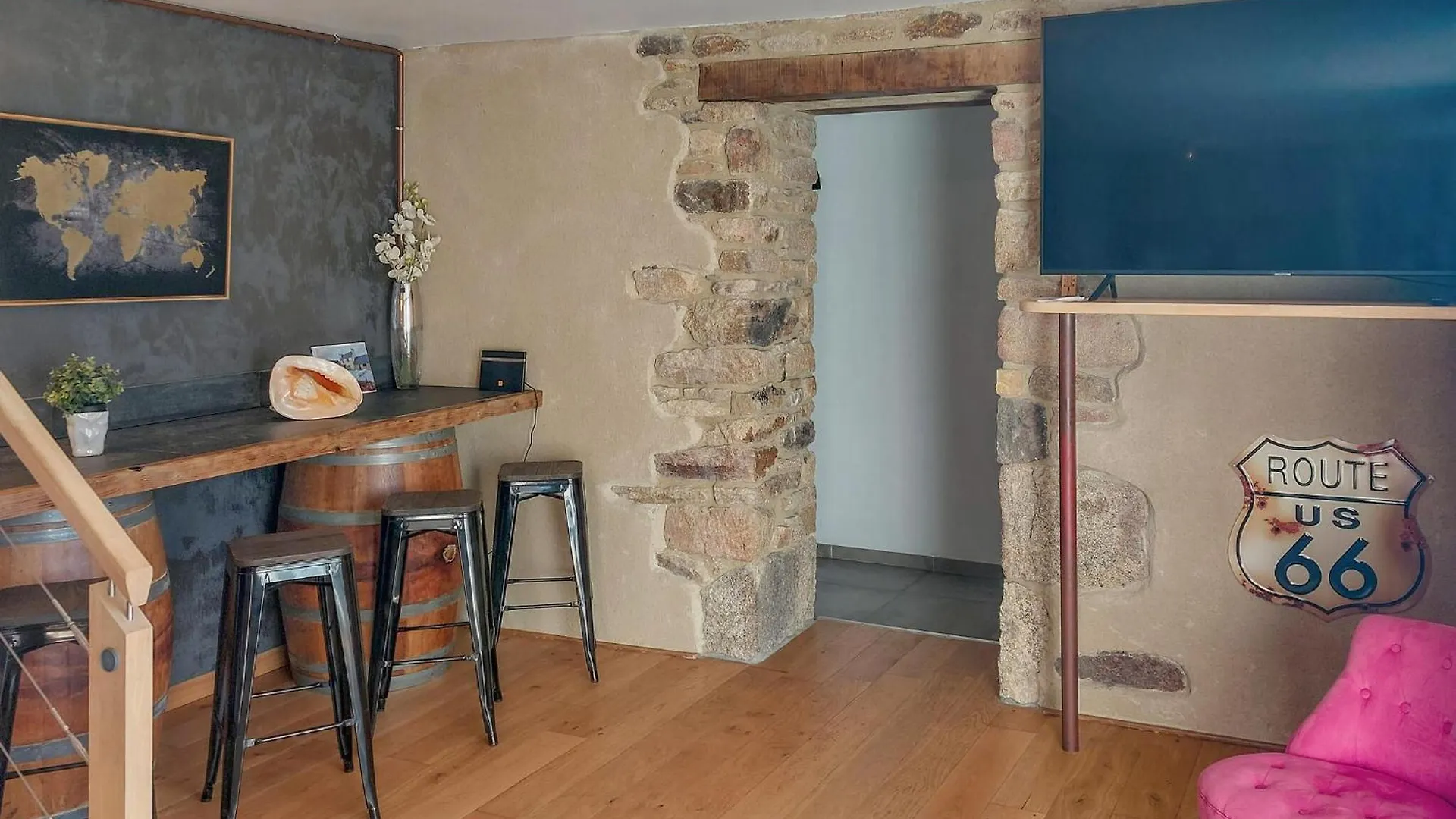 Gorgeous Home In Guisseny With Kitchen Holiday home